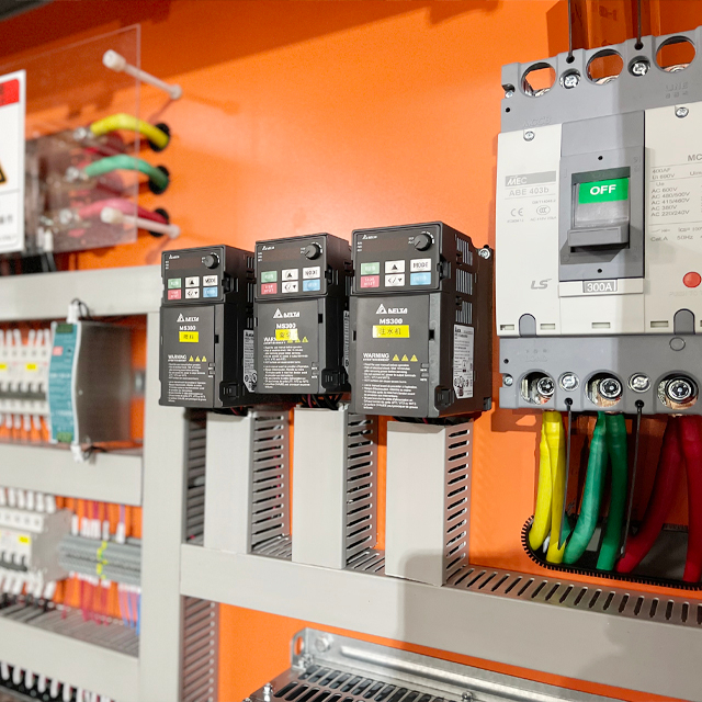 LTE115(Loomak 二軸押出機115)